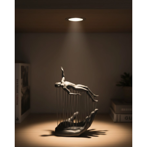 3d El Üzerinde İnsan Figürü Gri Minimal Masa Üstü Dekor