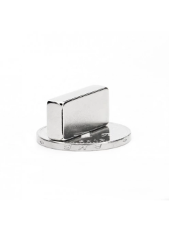 50 Adet 20x10x5 Mm Neodyum Magnet N35 Güçlü Mıknatıs Köşeli Ve Dayanıklı Nikel Kaplama