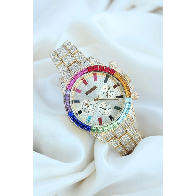 Clariss Trend Gold Metal Kordonlu Zirkon Taş Kaplama Renkli Taşlı Kasa Tasarımlı Lüx Kadın Kol Saati Clariss Trend Gold Metal Kordonlu Zirkon Taş Kaplama Renkli Taşlı Kasa Tasarımlı Lüx Kadın Kol Saati