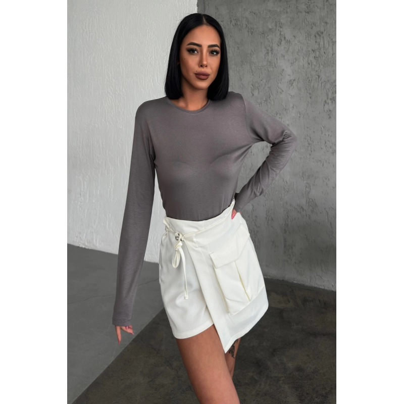 Rahat Ve Şık Uzun Kollu Bisiklet Yaka Likralı Viskon Penye Body Füme Rahat Ve Şık Uzun Kollu Bisiklet Yaka Likralı Viskon Penye Body Füme