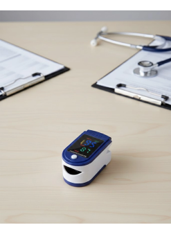 Kolay Kullanımlı Parmak Tipi Pulse Oksimetre Ev Tipi Kullanım